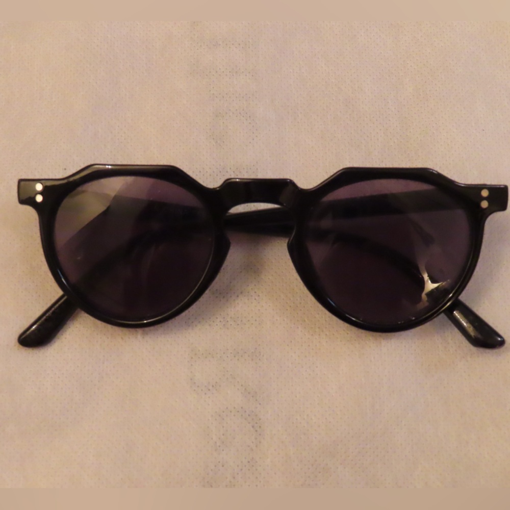 Vintage Black sunglasses